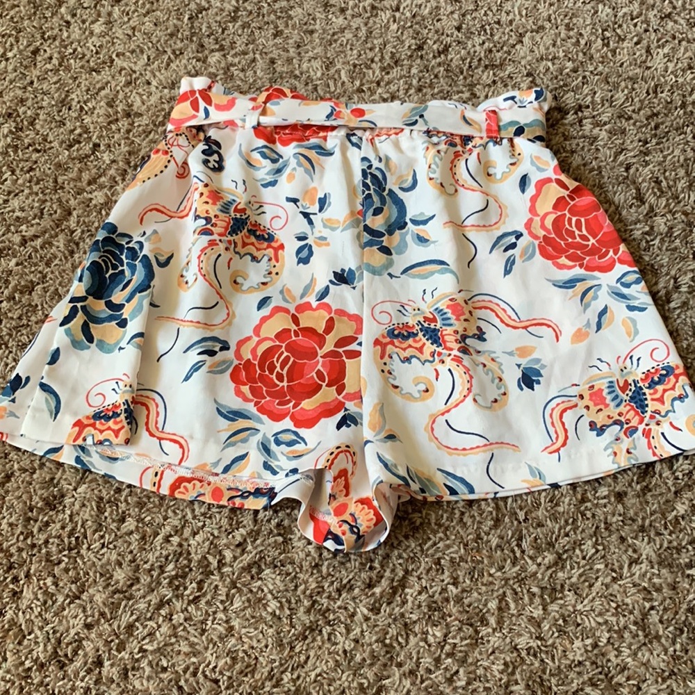 Zara Shorts - Picture 3 of 4